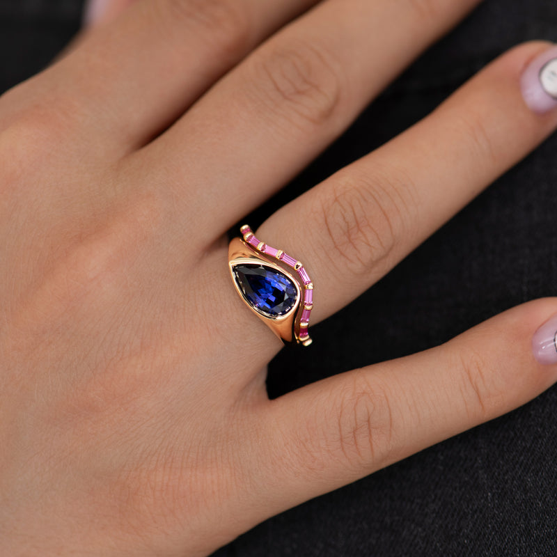 Curved-Pink-Baguette-Sapphire-Ring-Set-Front