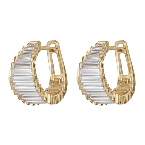 Lab-Grown-Baguette-Diamond-Stepped-Hoop-Earrings-Packshot