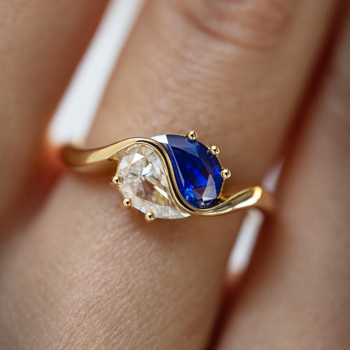 Yin-Yang-Blue-Sapphire-_-Diamond-Ring-Closeup