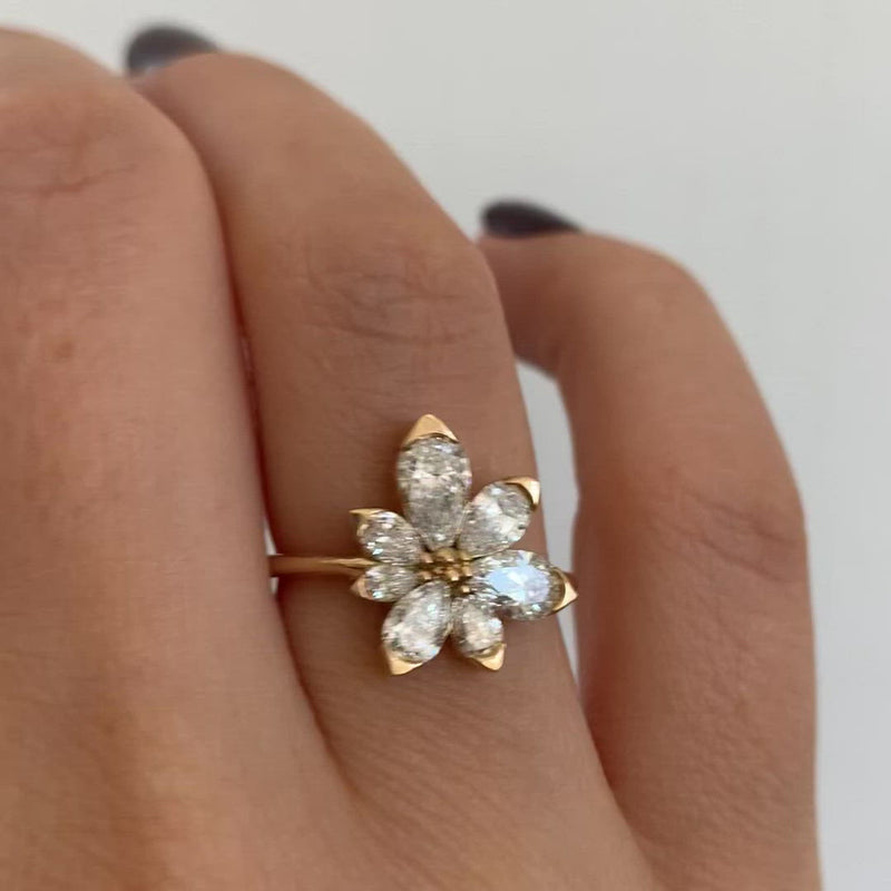 The 12 Best Flower Engagement Rings