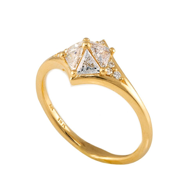 Star Engagement Ring with Five Triangle Cut Diamonds – ARTEMER