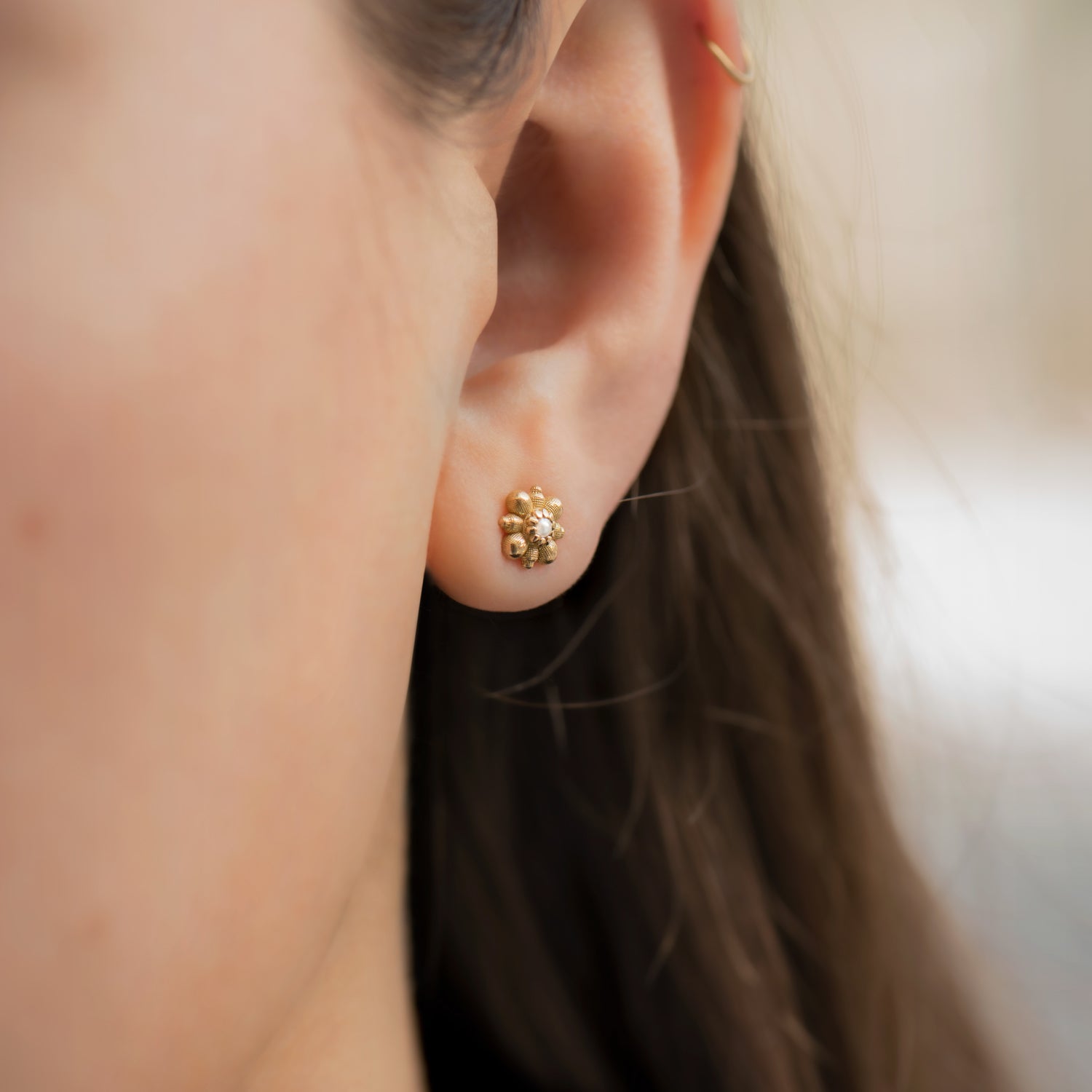 14K Solid Gold Stud Flower Stud Earring Minimalist Stud Earrings